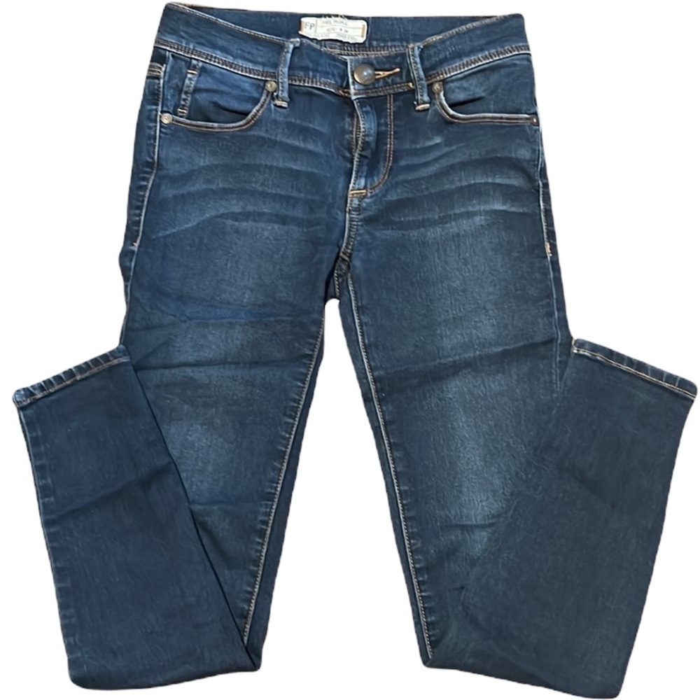 FREE PEOPLE dark denim SKINNY JEANS size 24